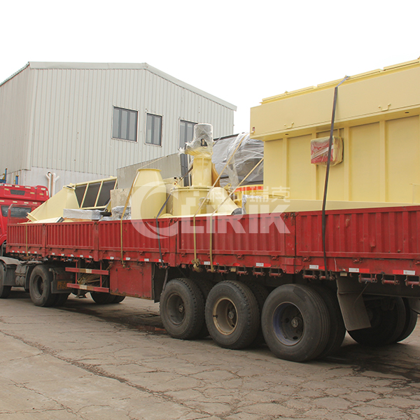 硼礦雷蒙磨粉機發(fā)貨現(xiàn)場